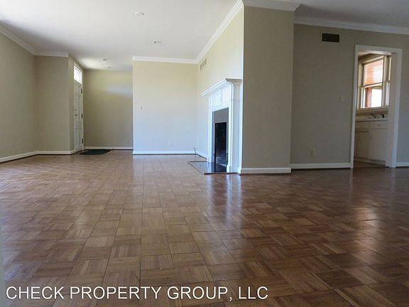 3rd image of 800 Ashland Ave