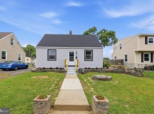25 N Martin Ln, Norwood, PA 19074