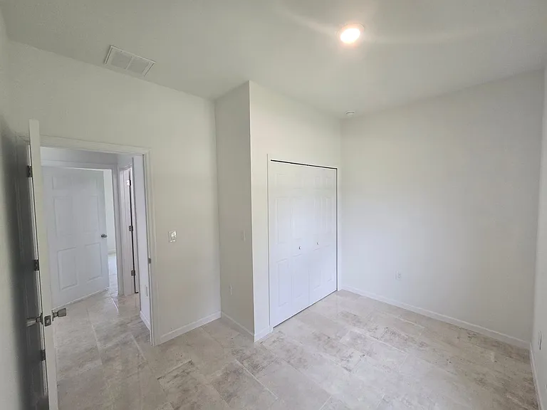 53 Joan Ave S — Photo 15