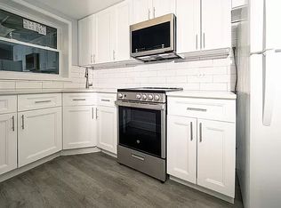 23-37 38th St #1A, Astoria, NY 11105