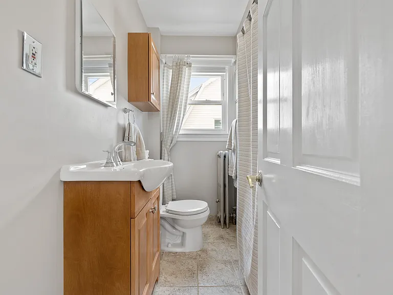 10 Newcastle Rd #2 — Photo 14