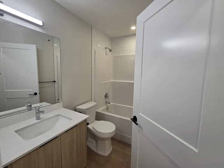 6203 109a St NW #1 — Photo 8