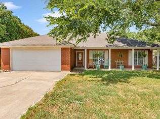 1004 E Johnson Street, Burnet, TX 78611