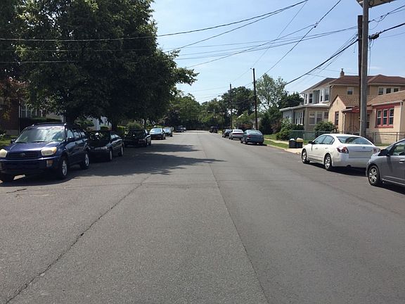 5th image of 604 Johnston Ave
