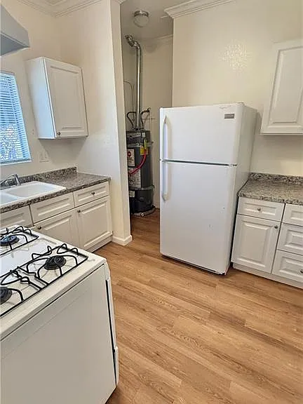 112 N Huntington Dr #2 — Photo 6
