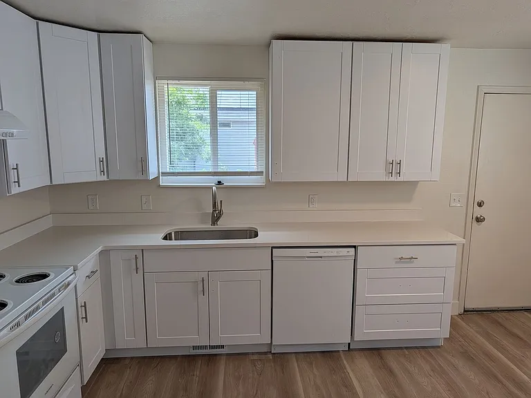 9026 S Goddard Cir — Photo 7