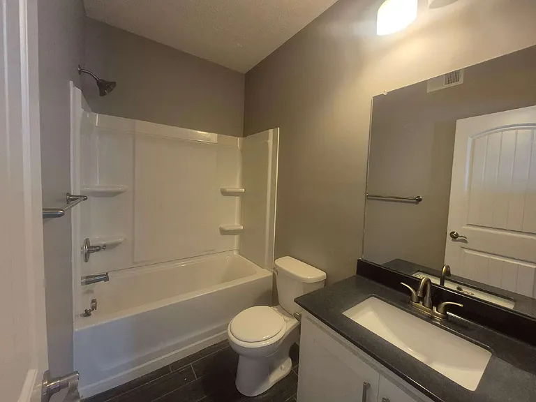 1351 Freedom Dr — Photo 28