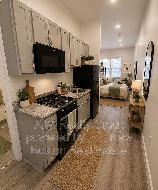 1st image of 125 Arlington St