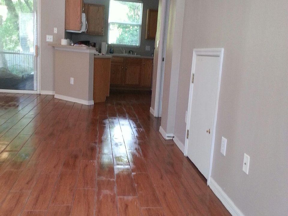 1st image of 2208 Golden Oak Ln