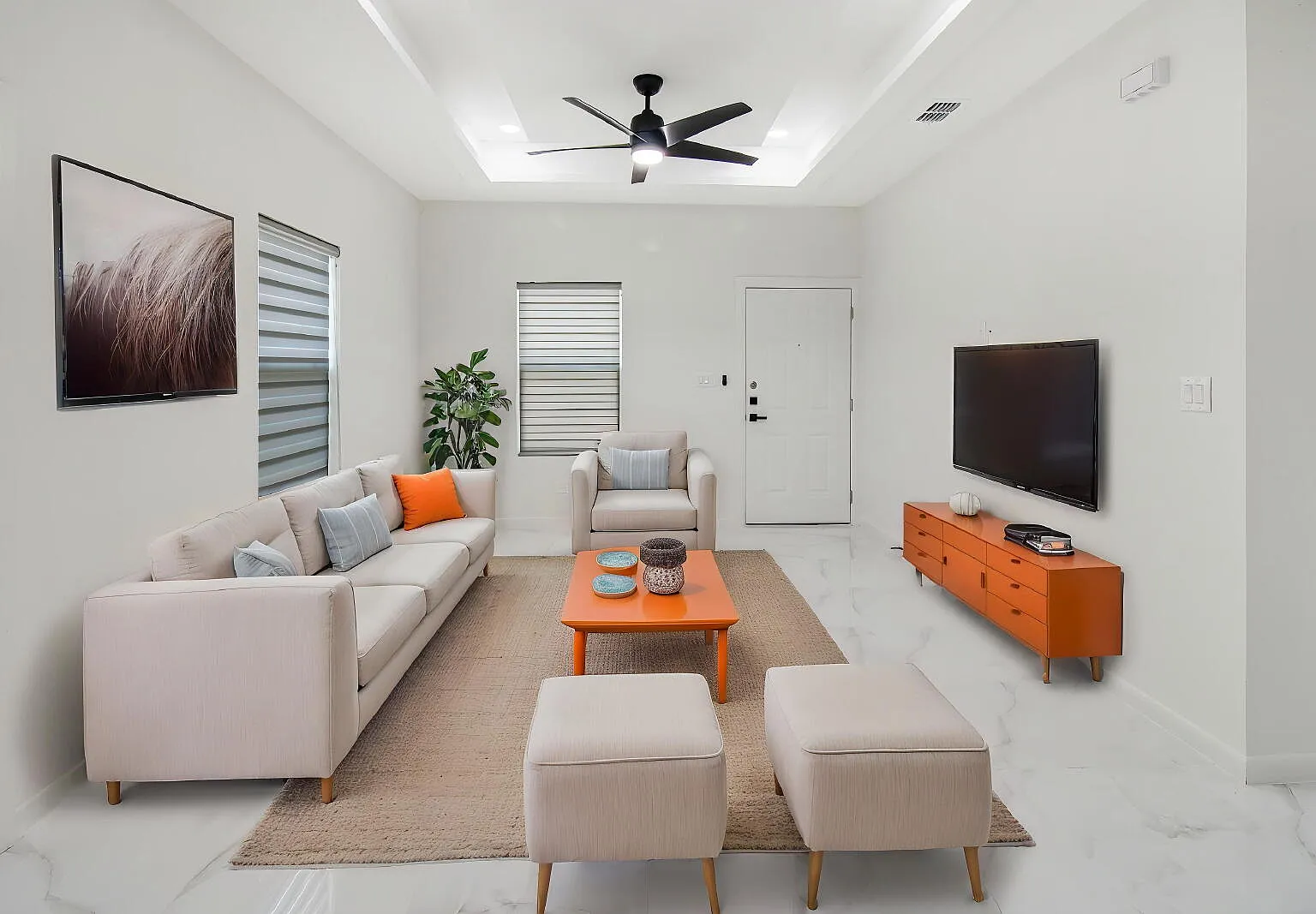 3 bed, 2.0 bath, 1094 sqft, $1,300 — Photo 4
