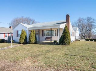 110 Dover Ave, East Providence, RI 02914