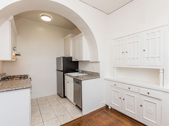 2nd image of 2600 Van Ness Ave APT 404