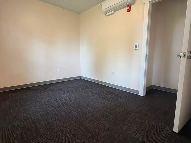400 Riverside Dr #MANORP105FLOOR-1 — Photo 5