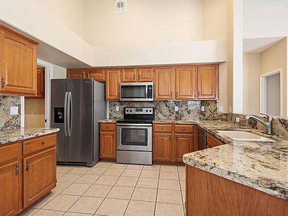 3rd image of 13198 W Palm Ln