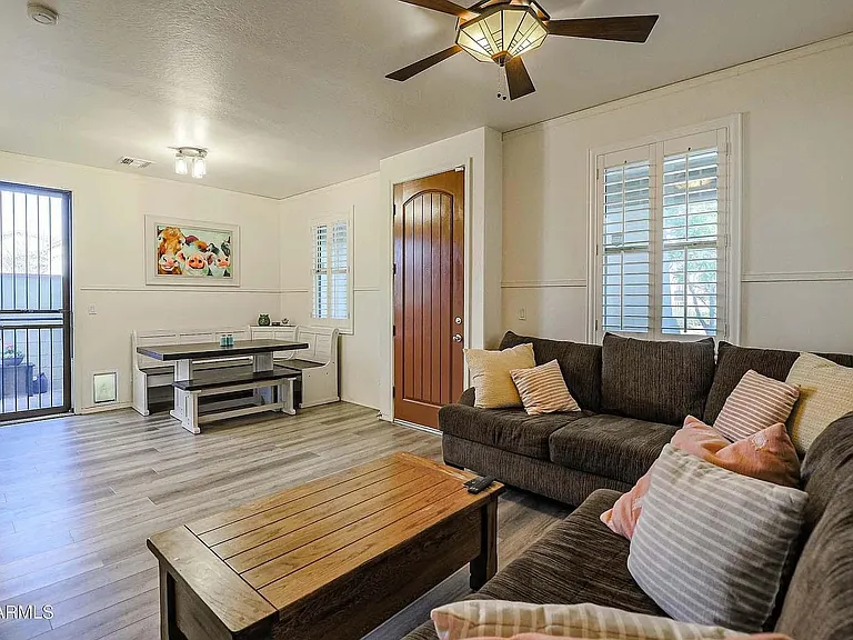 2896 N Claire Dr — Photo 17
