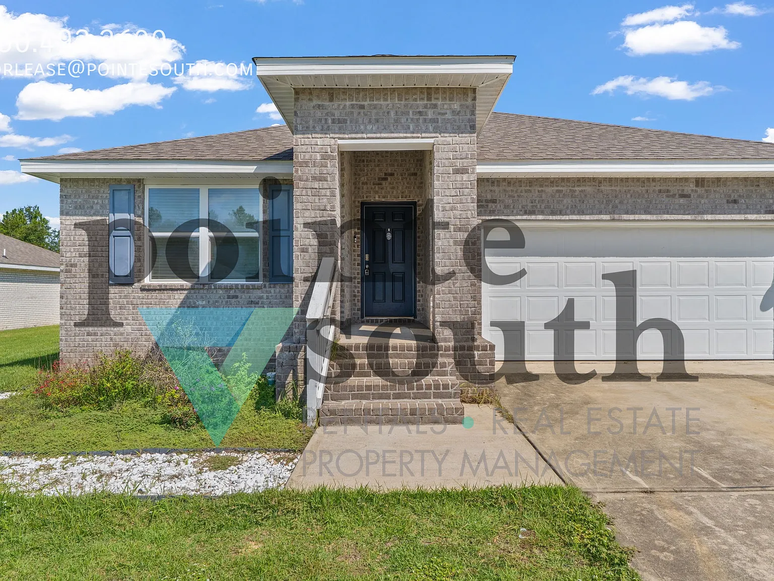4-Bedroom in Milton! — Photo 3