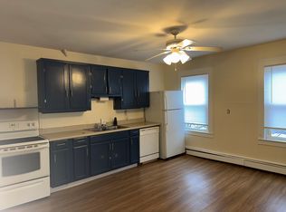 39 Roland St #2L, Woonsocket, RI 02895