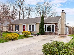 1020 S Beecham Rd, Williamstown, NJ 08094