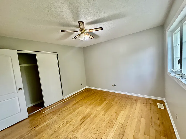 205 Glynn Ave — Photo 4