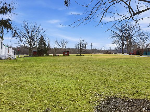 3rd image of 21301 Woodruff Rd