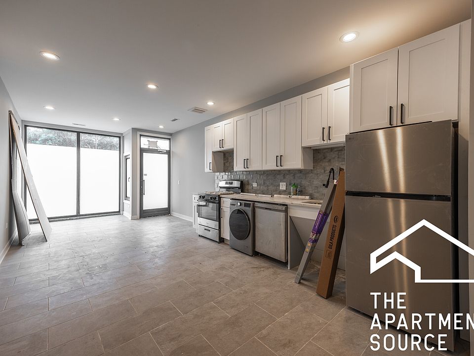 1st image of 5416 W Belmont Ave #B