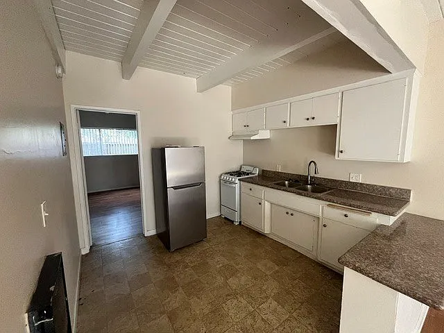 423 N Avenue 66 LLC — Photo 4