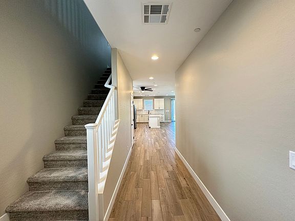 3rd image of 11857 River Hawk Ave