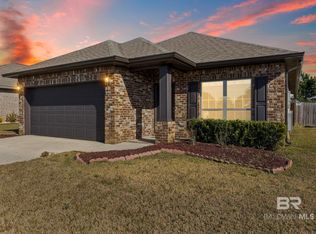 4240 Birkdale St, Gulf Shores, AL 36542