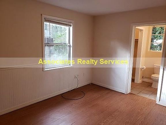 4th image of 906 NE 9th Ave #126-02