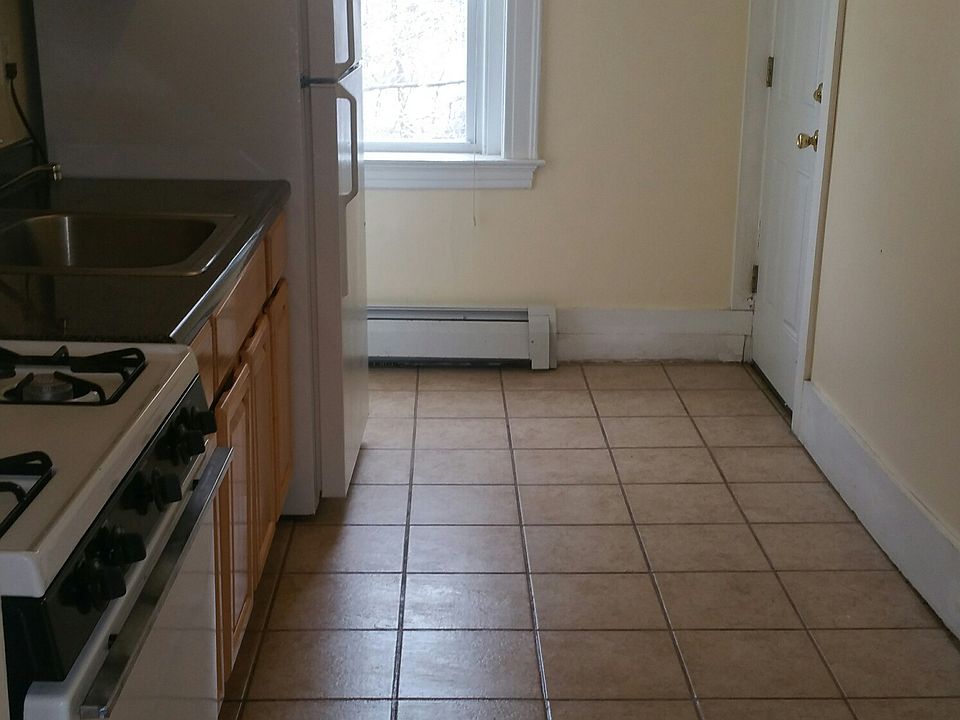 2nd image of 81 Ellsworth Ave APT B31