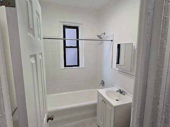 3rd image of 250 Ocean Pkwy APT 2J