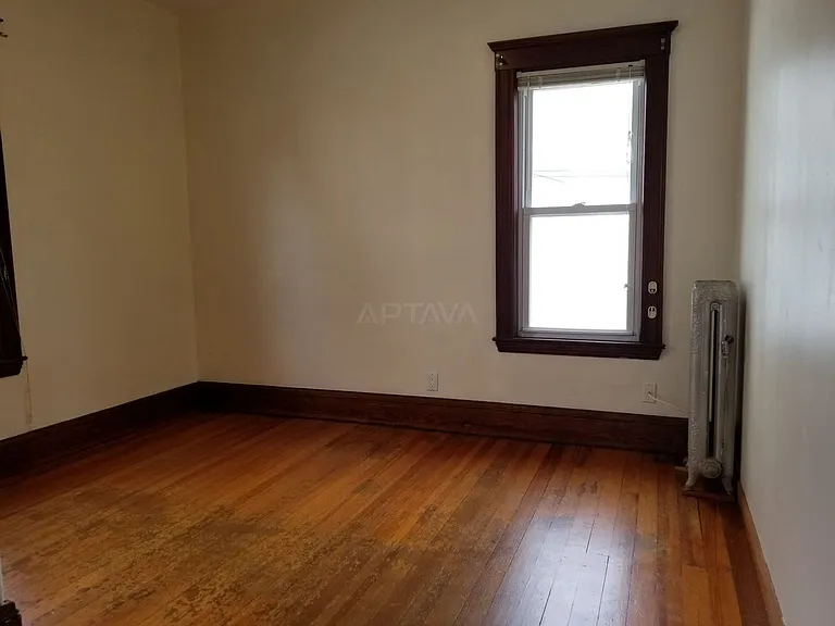 14 Warner St #2 — Photo 4