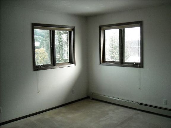 5th image of 3309 Lynn Ave