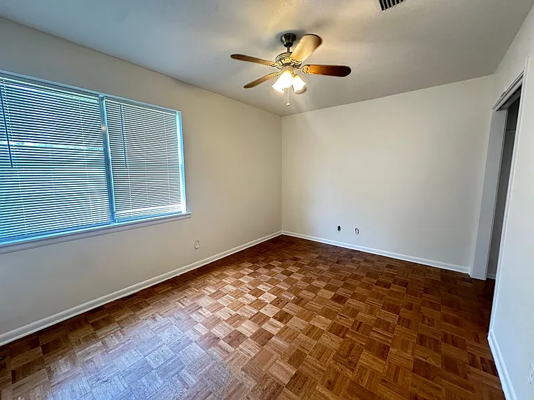 1008 Francais Dr — Photo 16