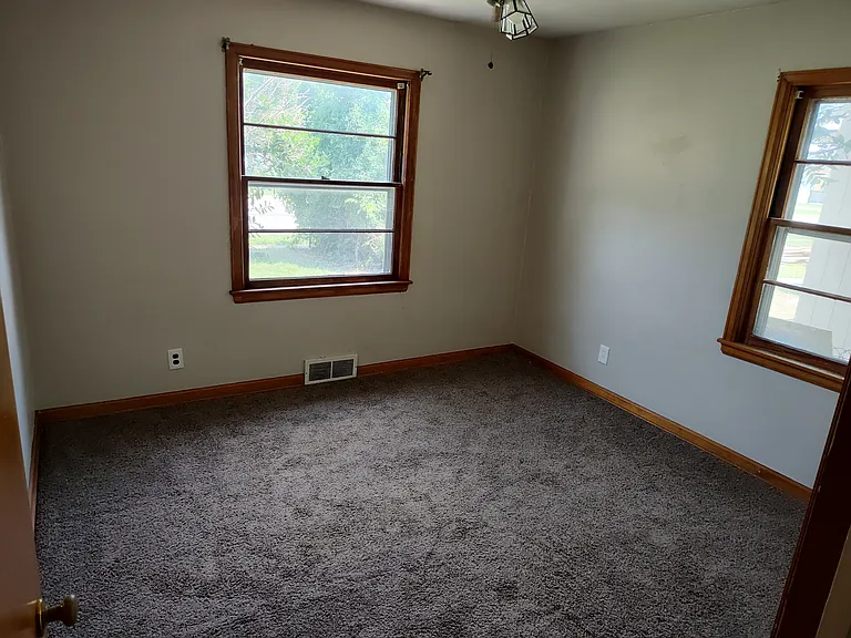 655 N Edgemoor Dr — Photo 13