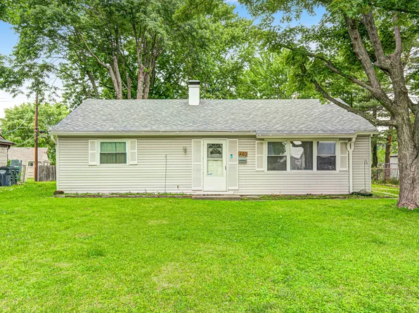 460 Southgate Dr, Greenwood, IN 46143