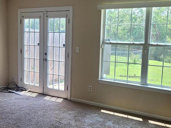 3rd image of 278 Swaying Pine Ct