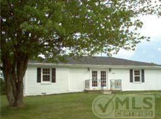 1122 Allen Rd, Burns, TN 37029