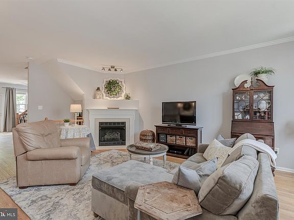 3rd image of 6635 Patent Parish Ln