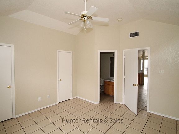4th image of 4504D Jeff Scott Dr