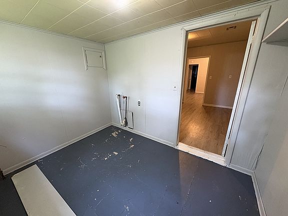 5th image of 2614 E Archer St