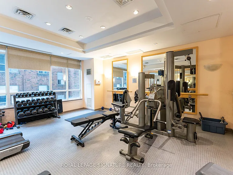212 Eglinton Ave E #1411 — Photo 27