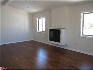1st image of 1420 Bundy Dr #404