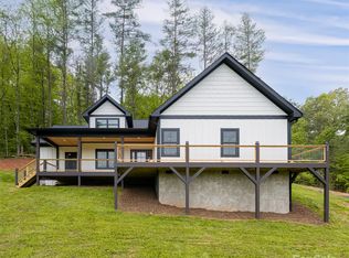 82 Arrowood Rd, Weaverville, NC 28787