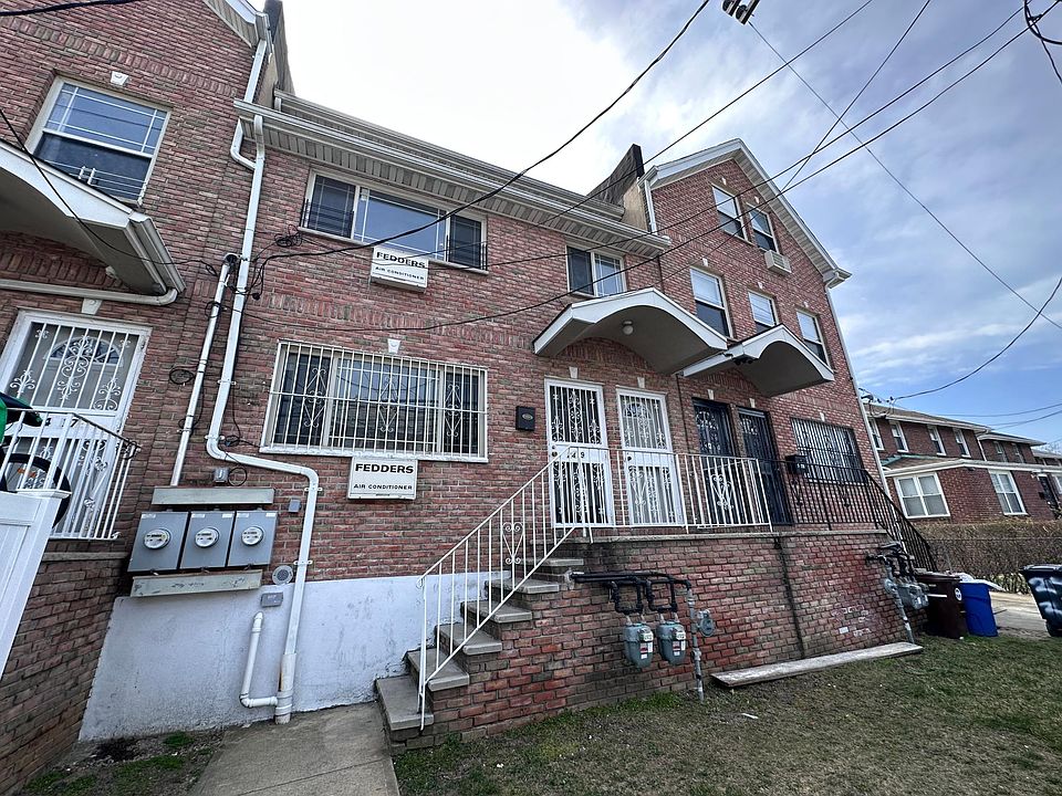 1st image of 2419 Deerfield Rd #1