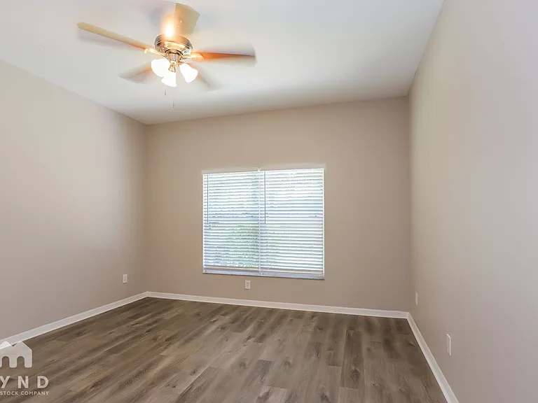713 Parsons Pointe St — Photo 6