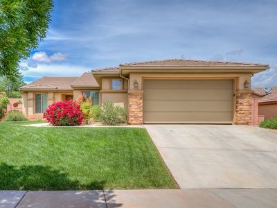 3049 E Slick Rock Rd, Washington, UT, 84780