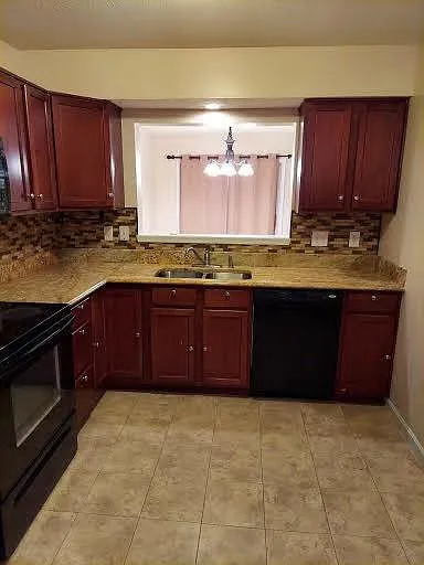 6293 Edgewater Dr — Photo 49