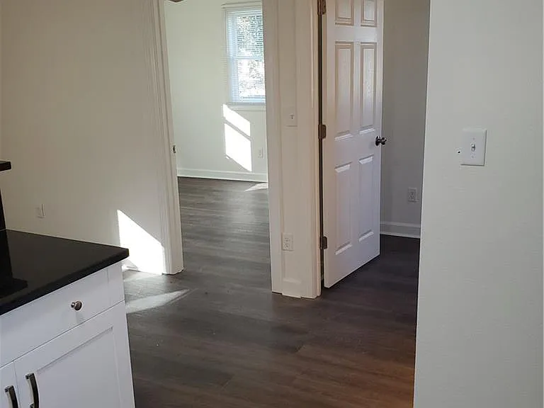 1444 W 41st St #2A — Photo 16