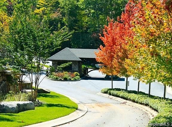 4th image of 25 Old Lafayette Ln #19